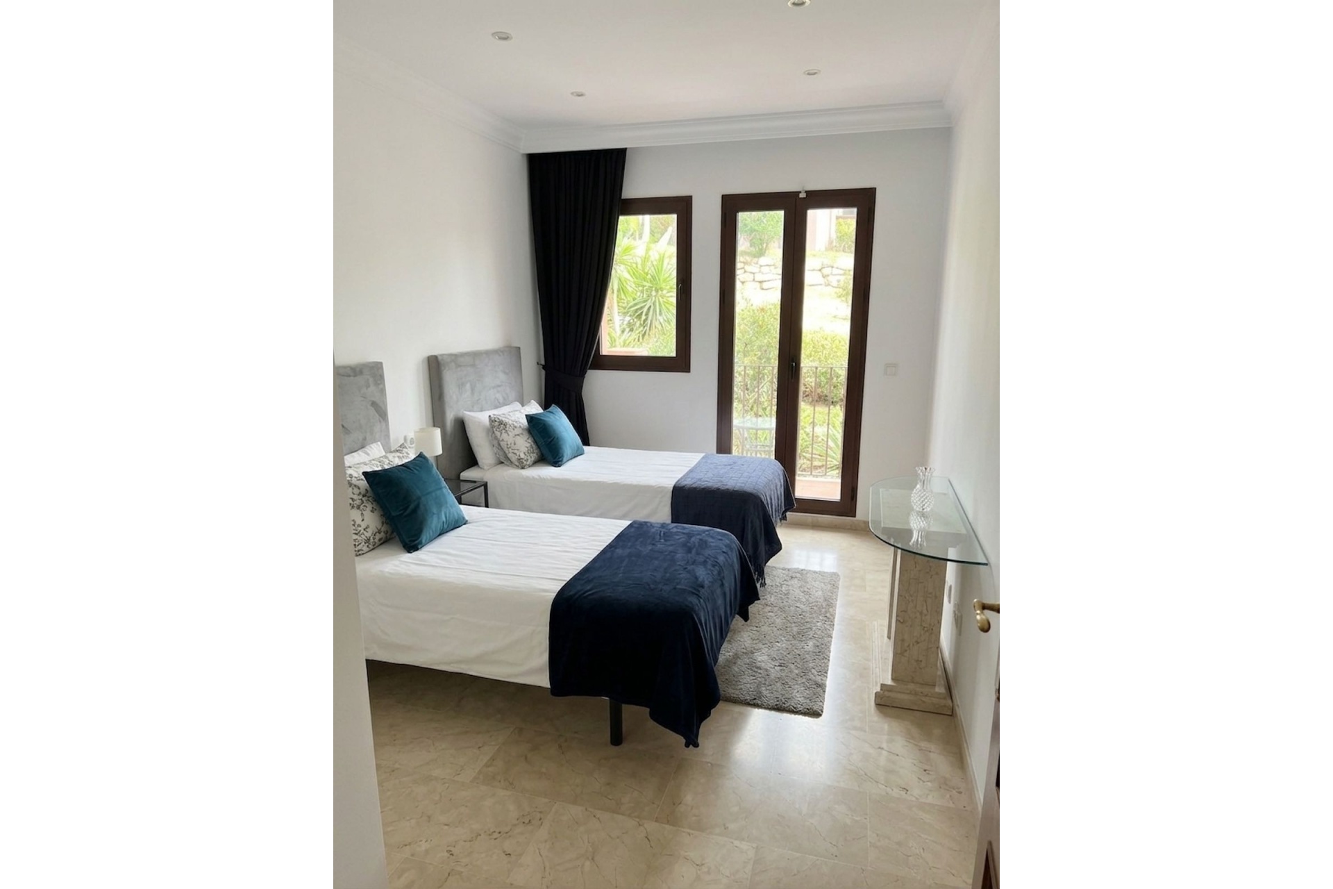 Resale - apartment - Benahavís - Benahavís Centro