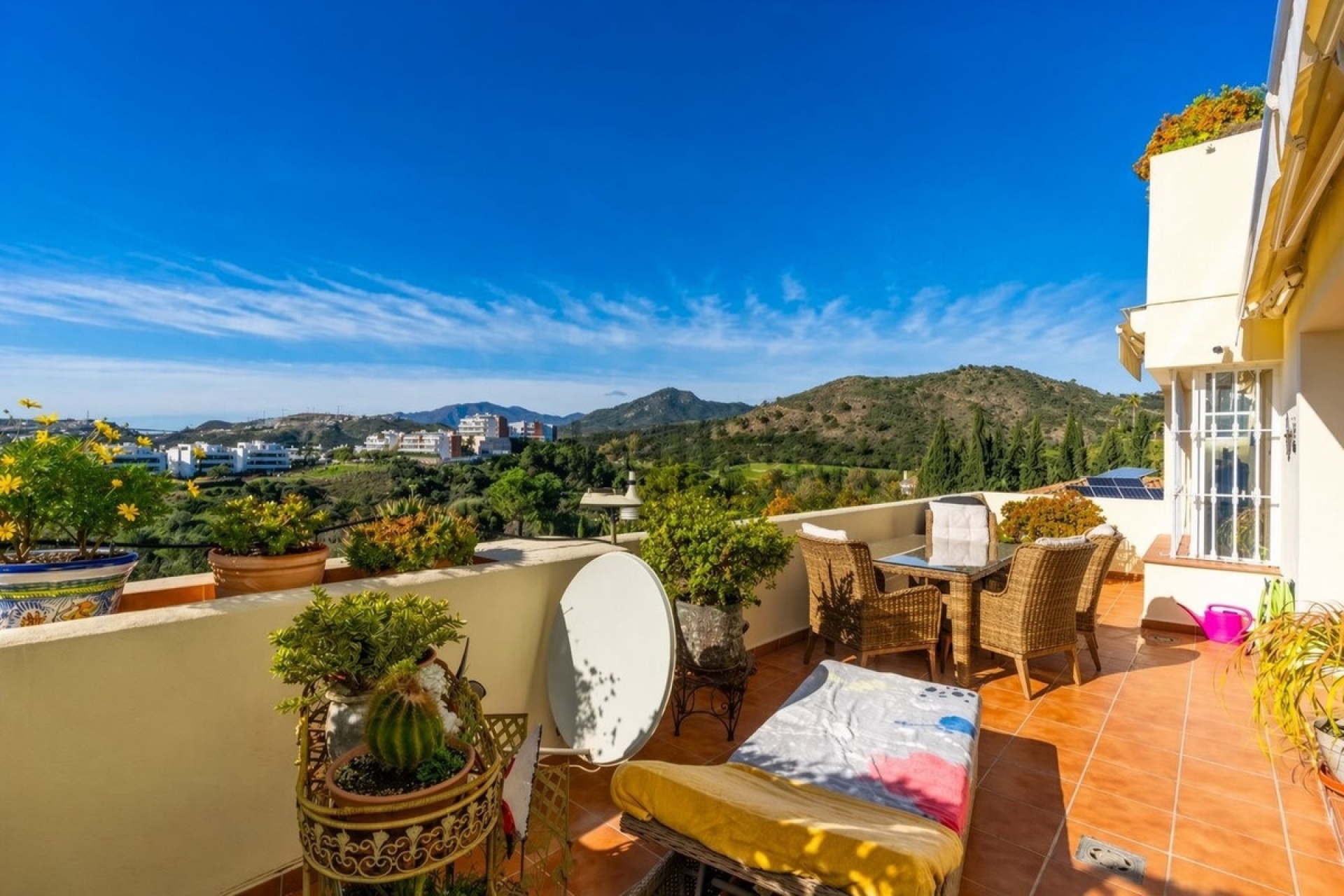 Resale - apartment - Benahavís - Benahavís Centro
