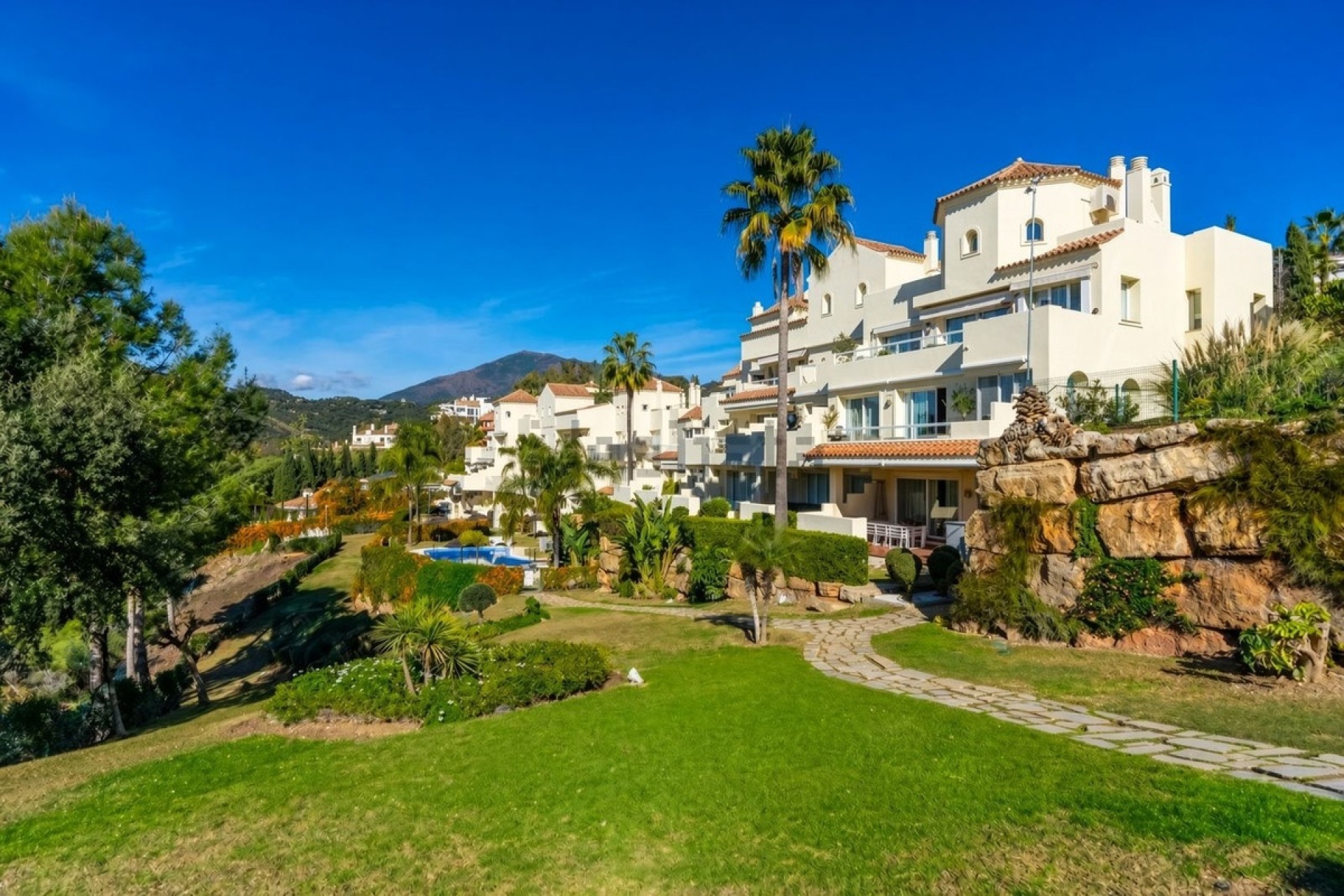 Resale - apartment - Benahavís - Benahavís Centro