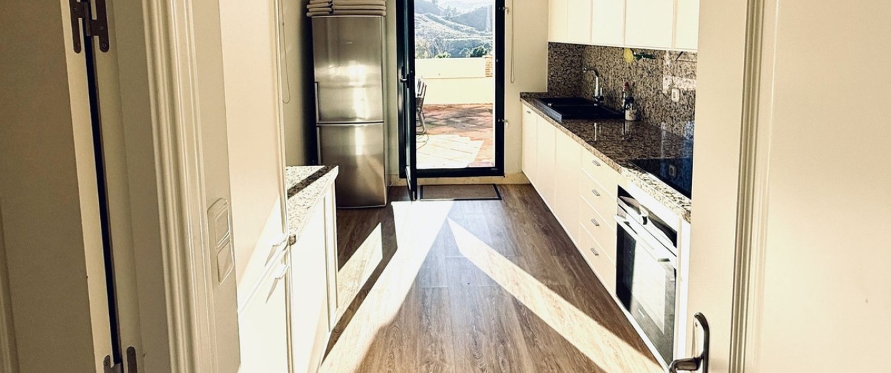 Resale - apartment - Benahavís - Benahavís Centro