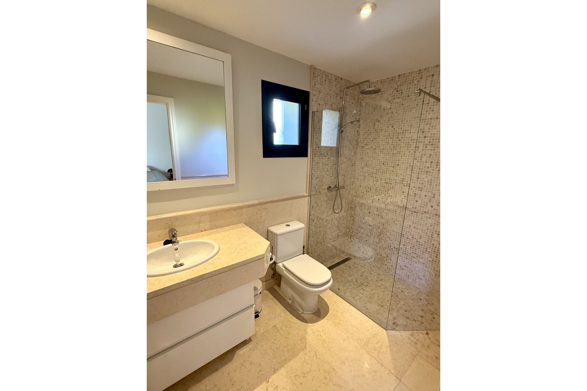 Resale - apartment - Benahavís - Benahavís Centro