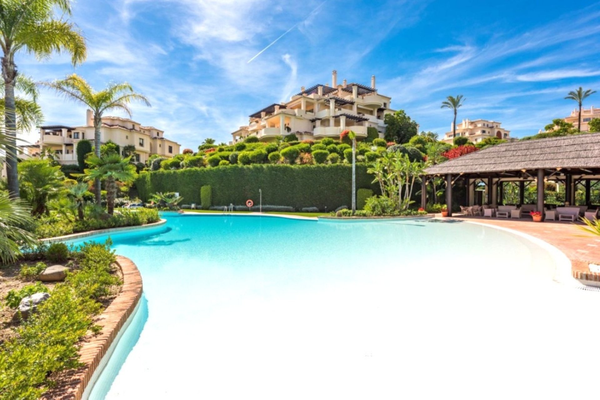 Resale - apartment - Benahavís - Benahavís Centro