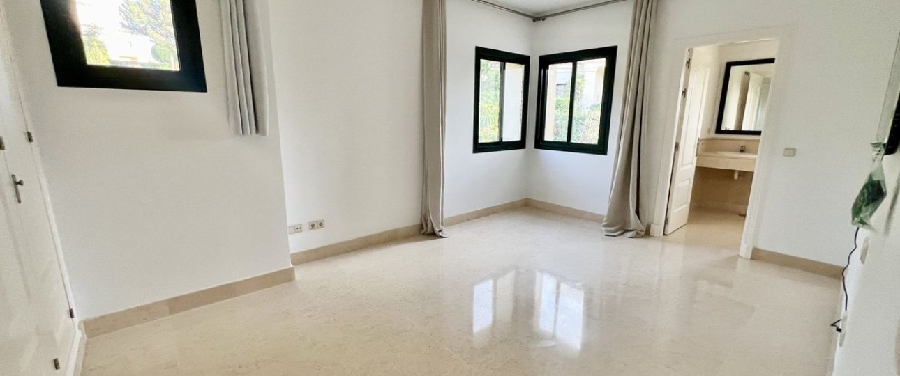 Resale - apartment - Benahavís - Benahavís Centro