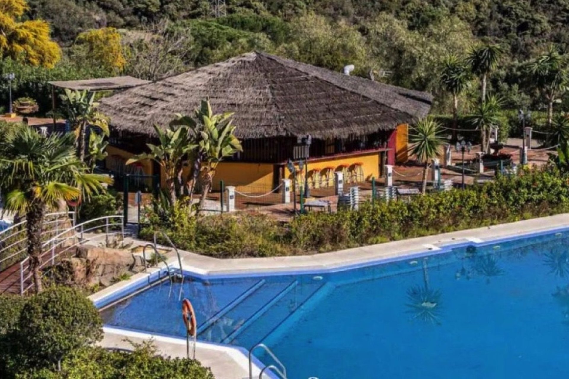 Resale - apartment - Benahavís - Benahavís Centro