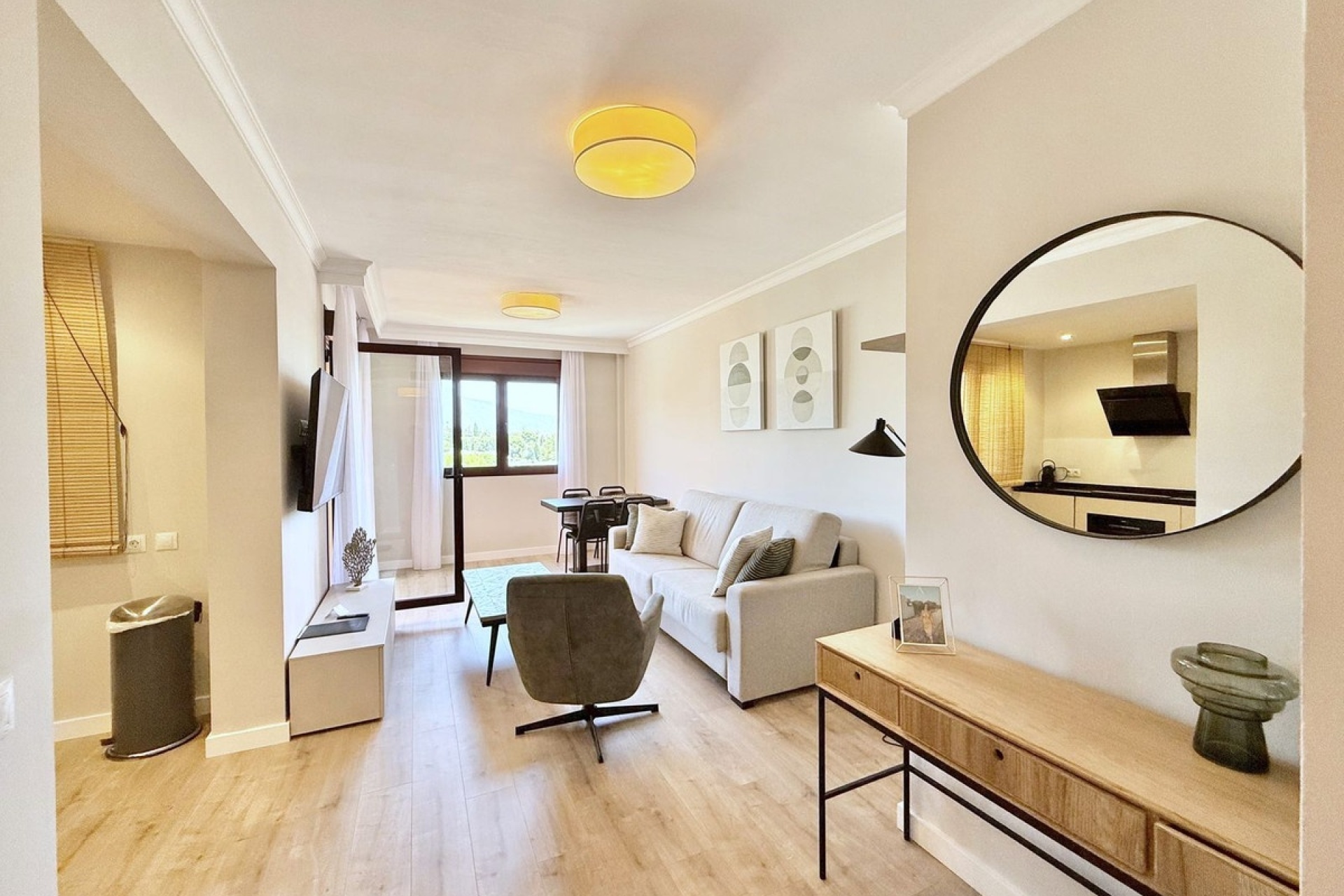 Resale - apartment - Benahavís - Benahavís Centro