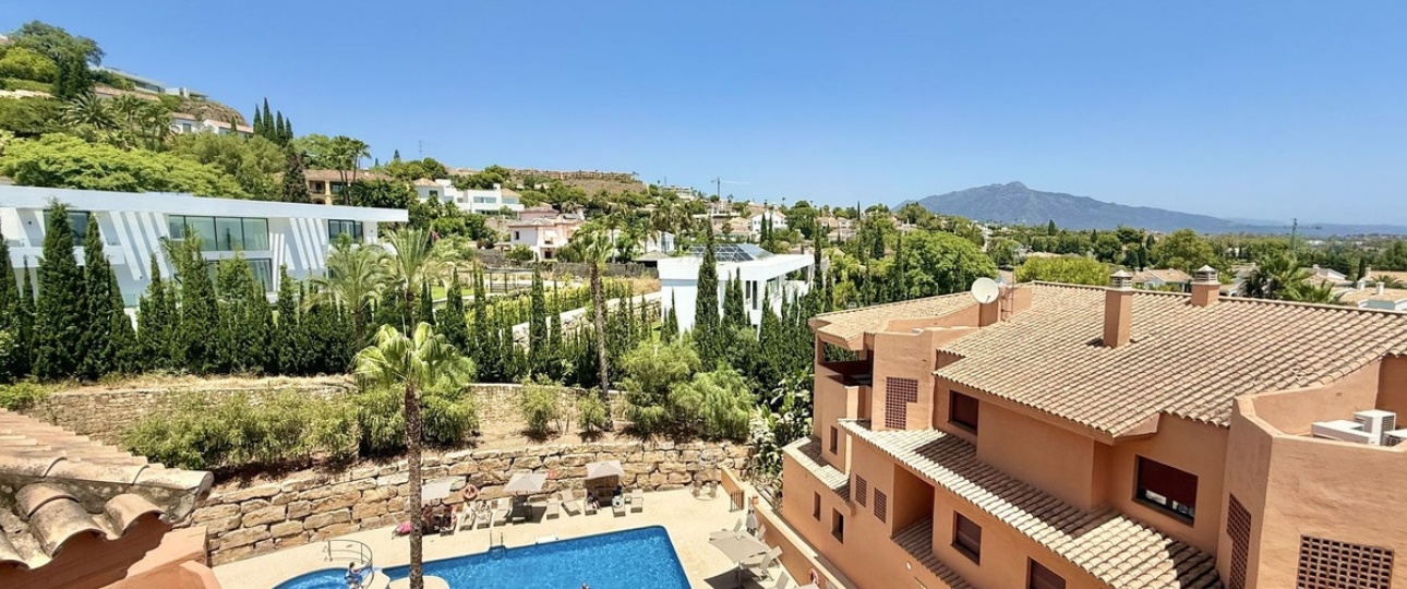 Resale - apartment - Benahavís - Benahavís Centro