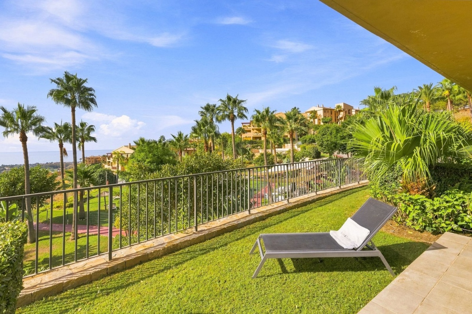 Resale - apartment - Benahavís - Benahavís Centro