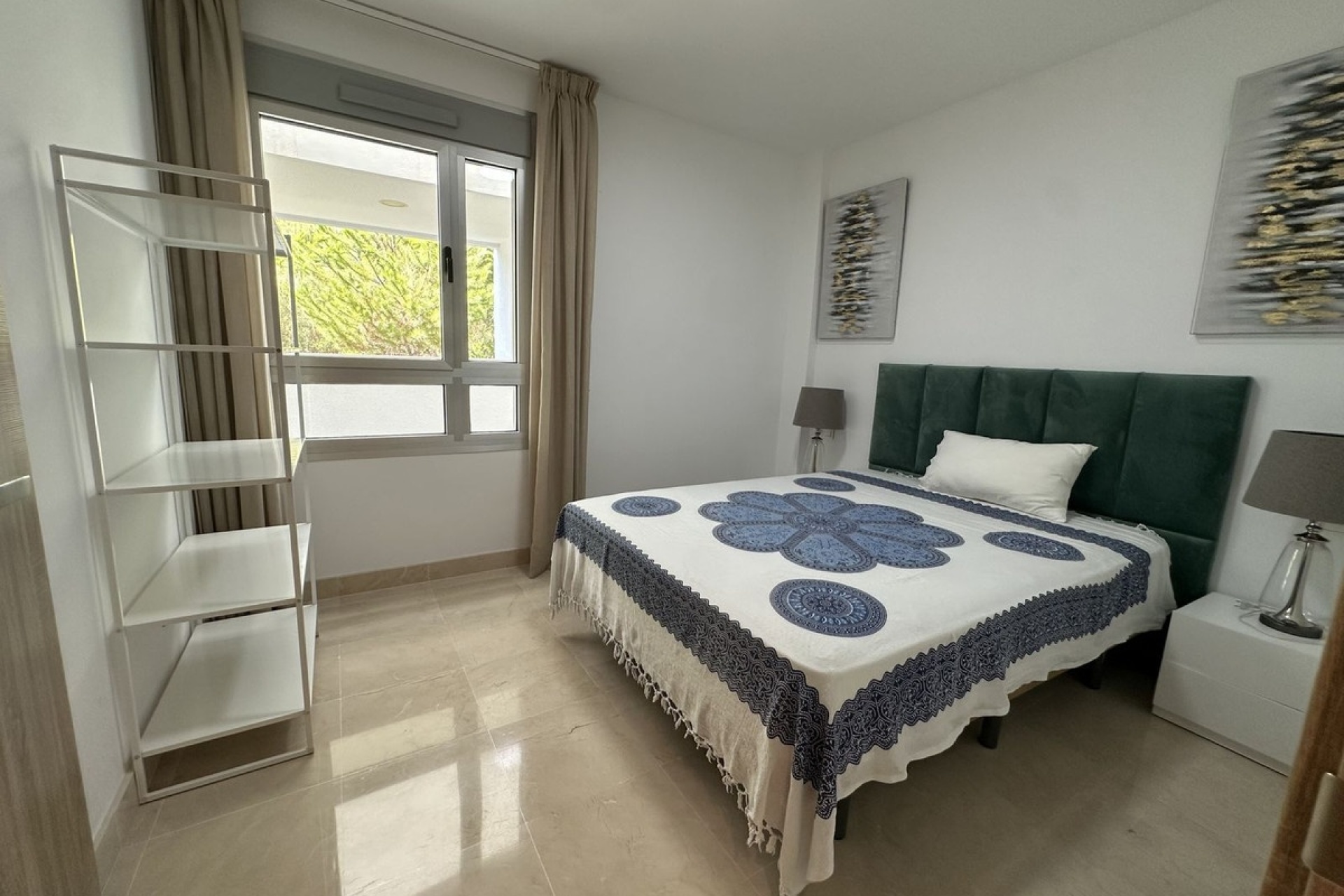 Resale - apartment - Benahavís - Benahavís Centro