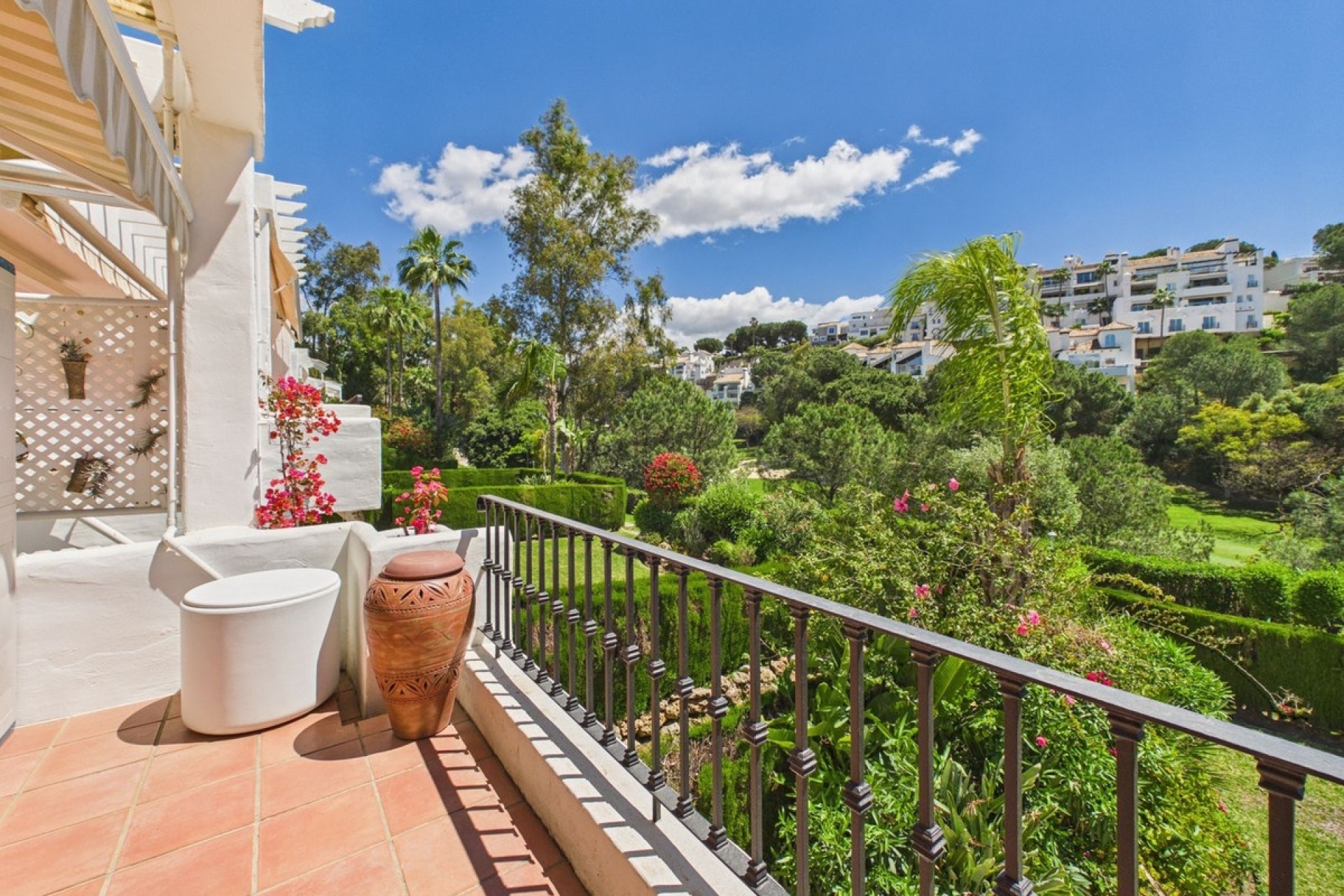 Resale - apartment - Benahavís - Benahavís Centro