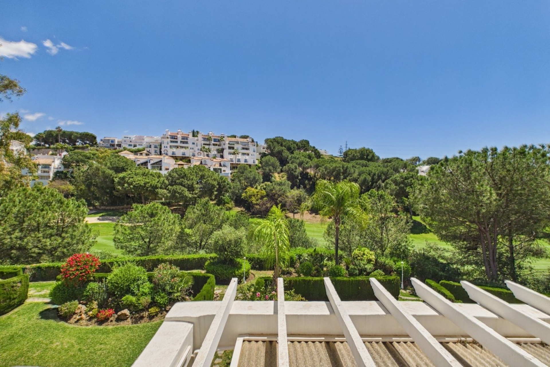 Resale - apartment - Benahavís - Benahavís Centro