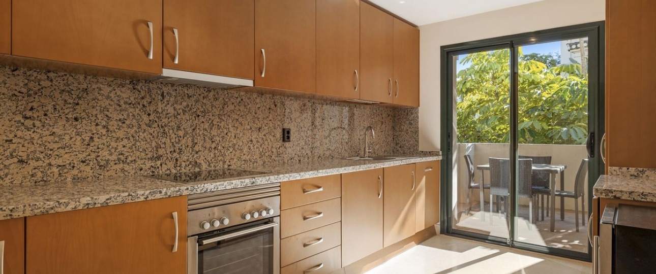 Resale - apartment - Benahavís - Benahavís Centro