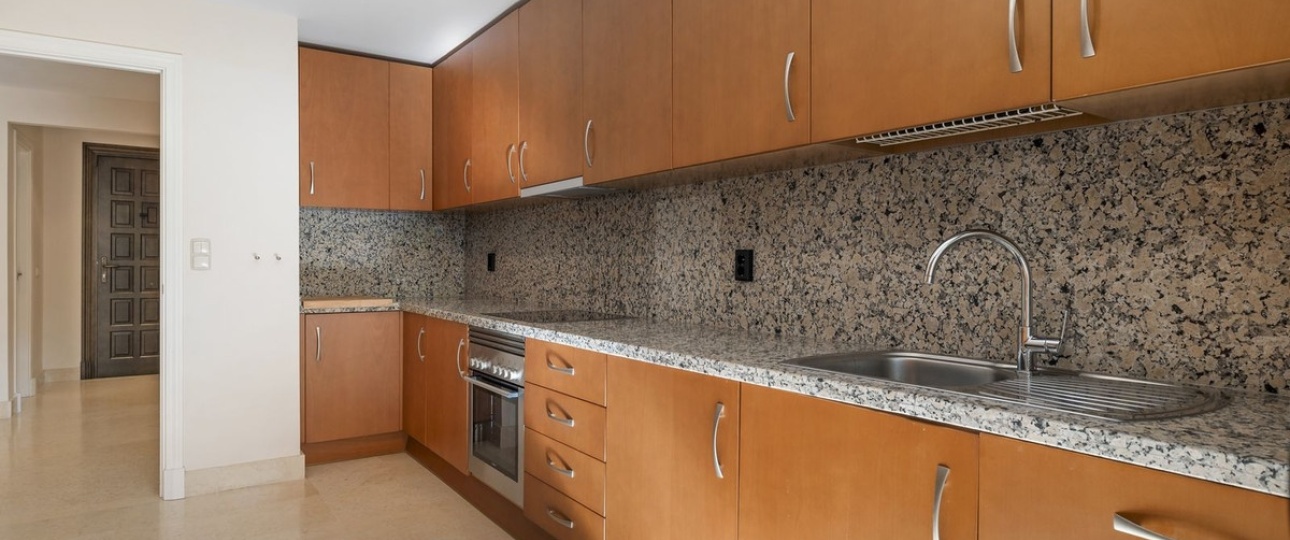 Resale - apartment - Benahavís - Benahavís Centro