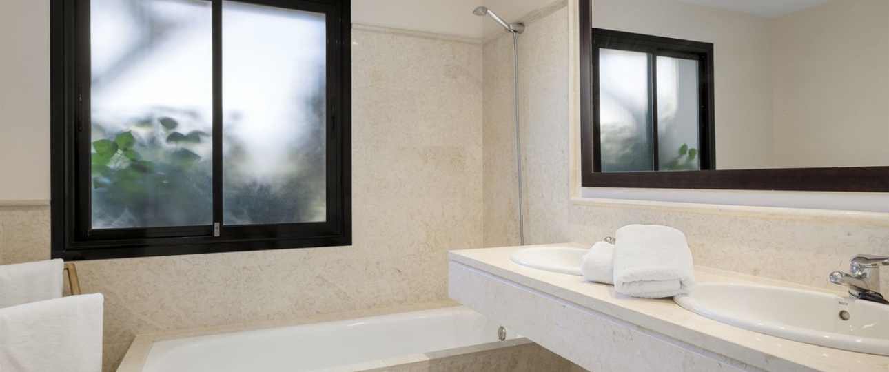 Resale - apartment - Benahavís - Benahavís Centro