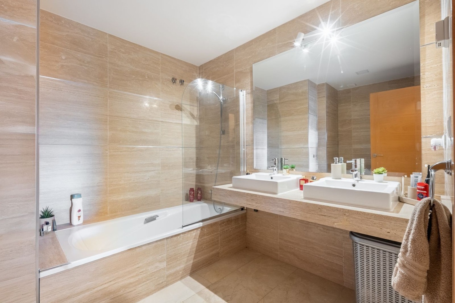 Resale - apartment - Benahavís - Benahavís Centro