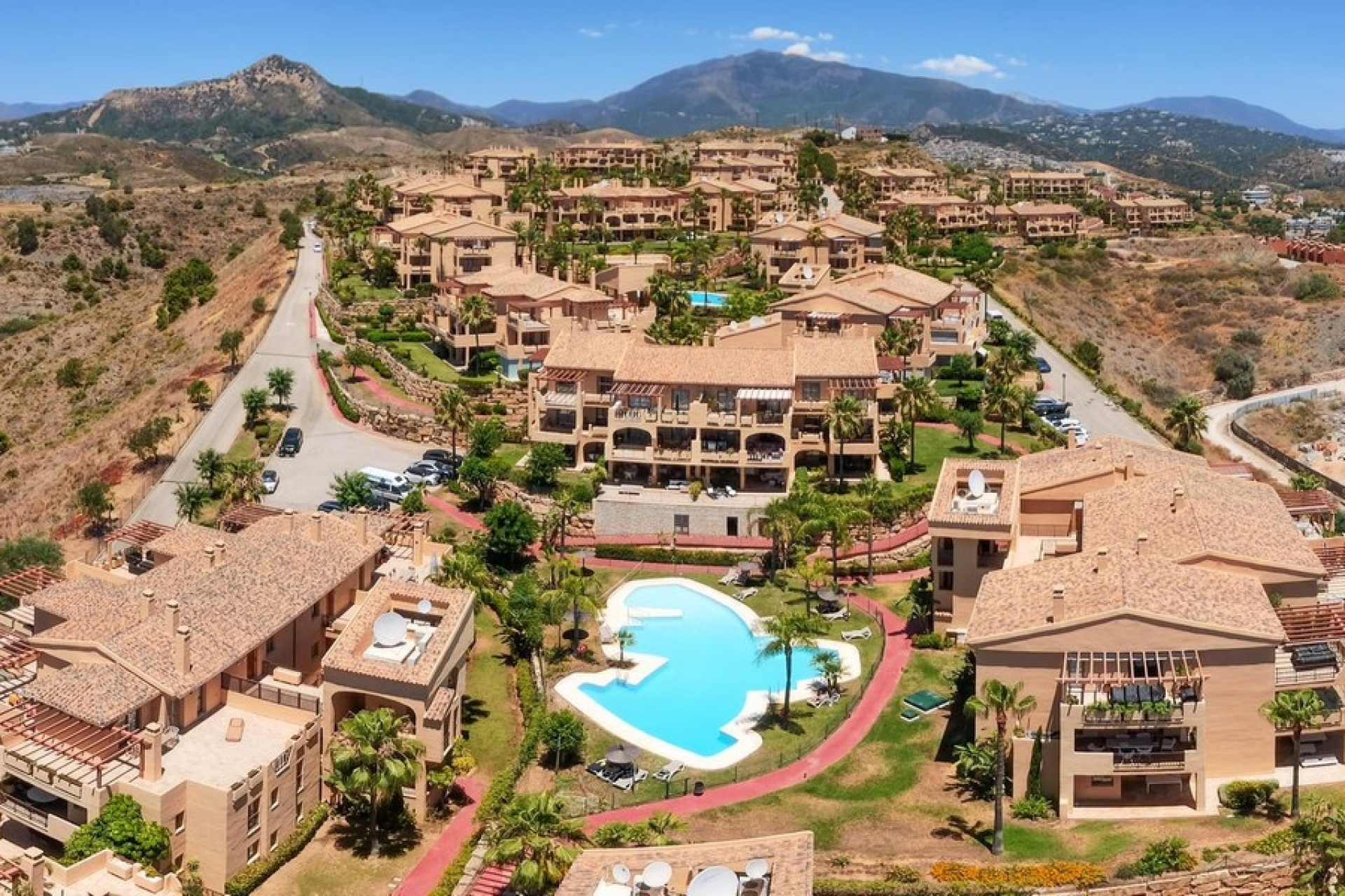 Resale - apartment - Benahavís - Benahavís Centro