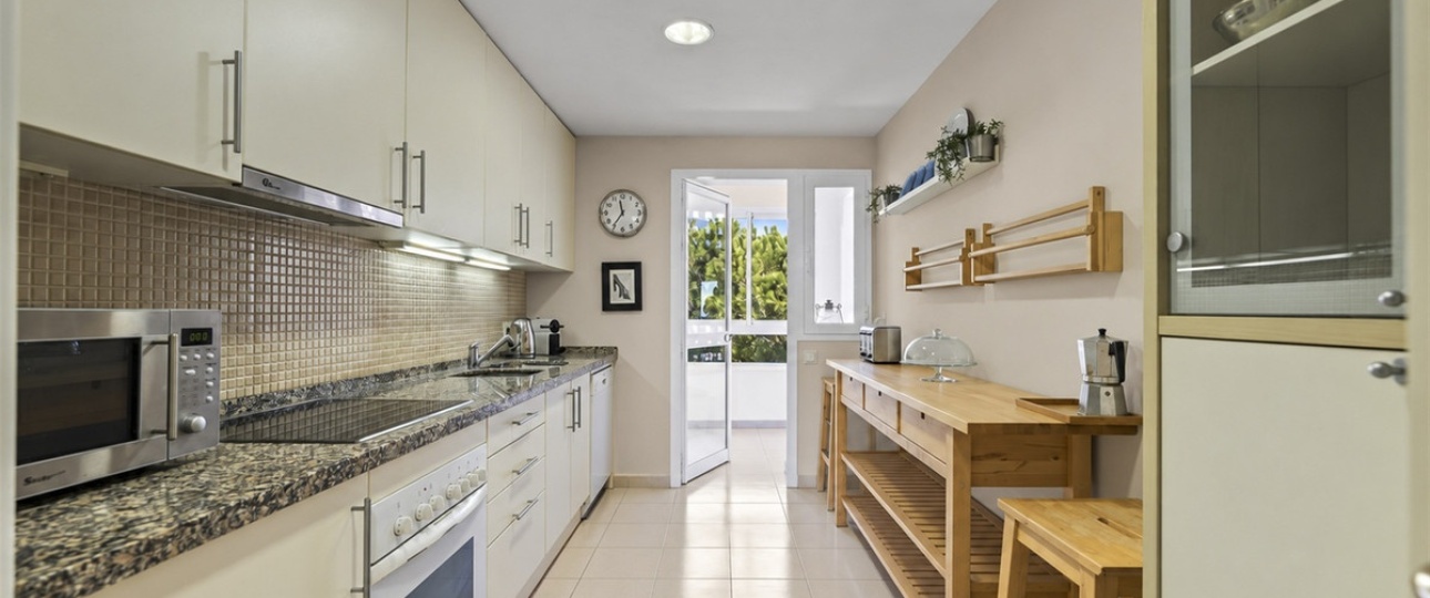 Resale - apartment - Benahavís - Benahavís Centro