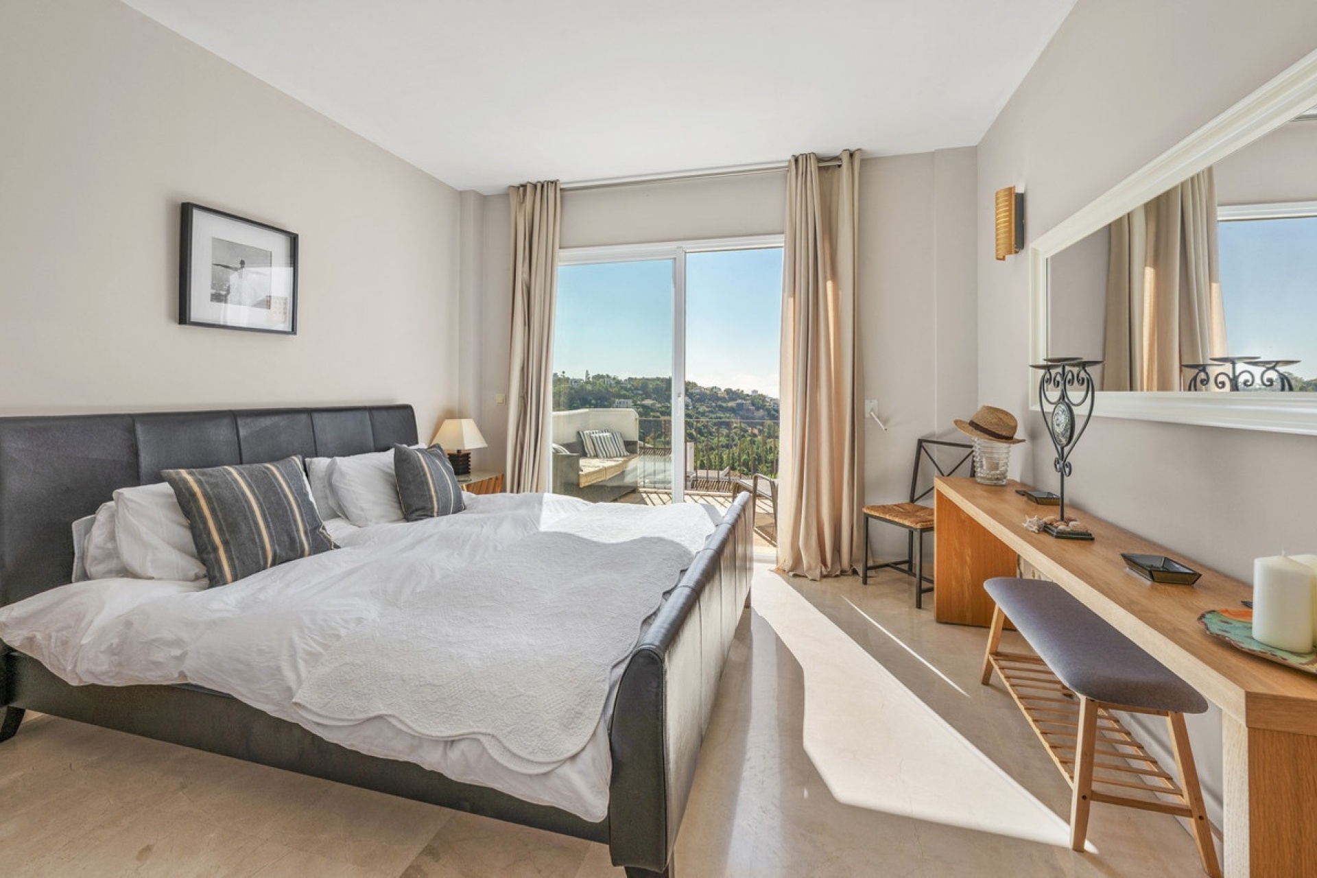 Resale - apartment - Benahavís - Benahavís Centro