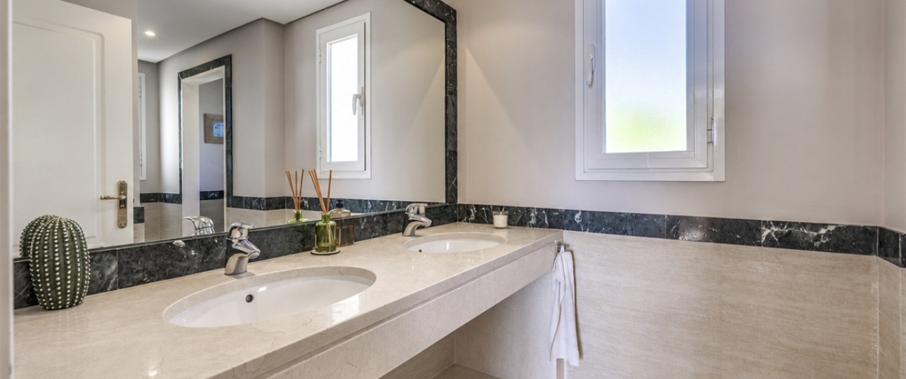 Resale - apartment - Benahavís - Benahavís Centro
