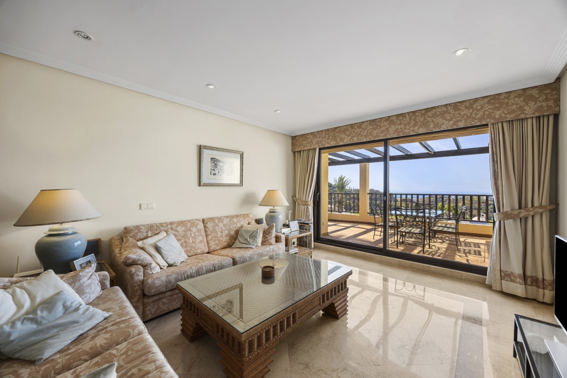 Resale - apartment - Benahavís - Benahavís Centro