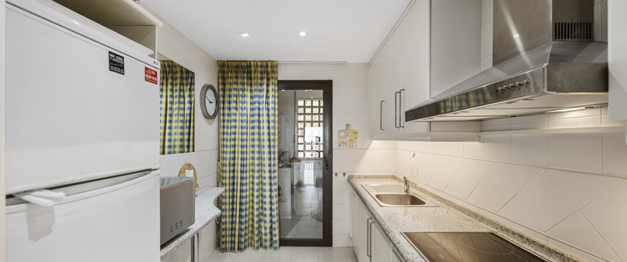 Resale - apartment - Benahavís - Benahavís Centro