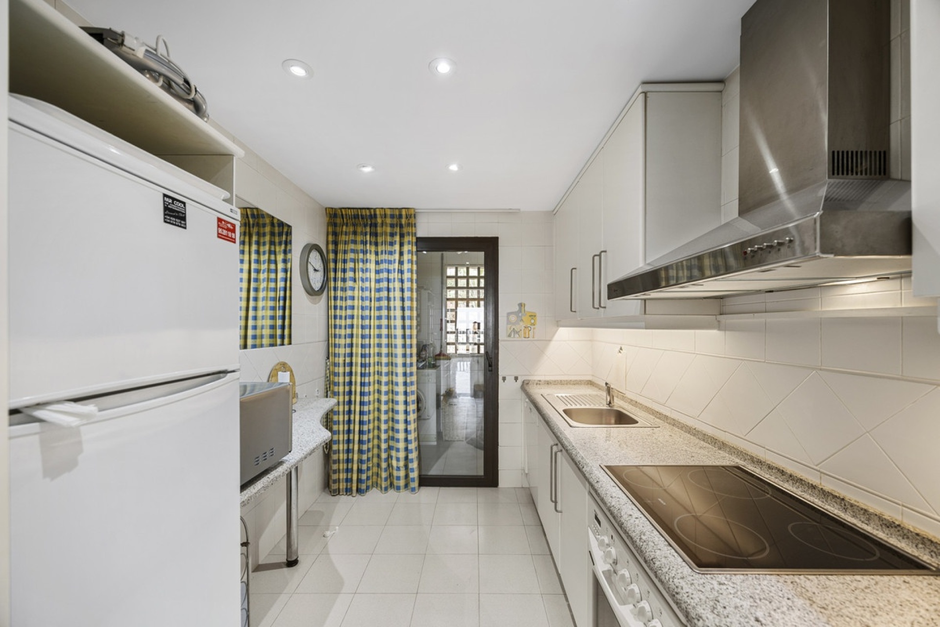 Resale - apartment - Benahavís - Benahavís Centro