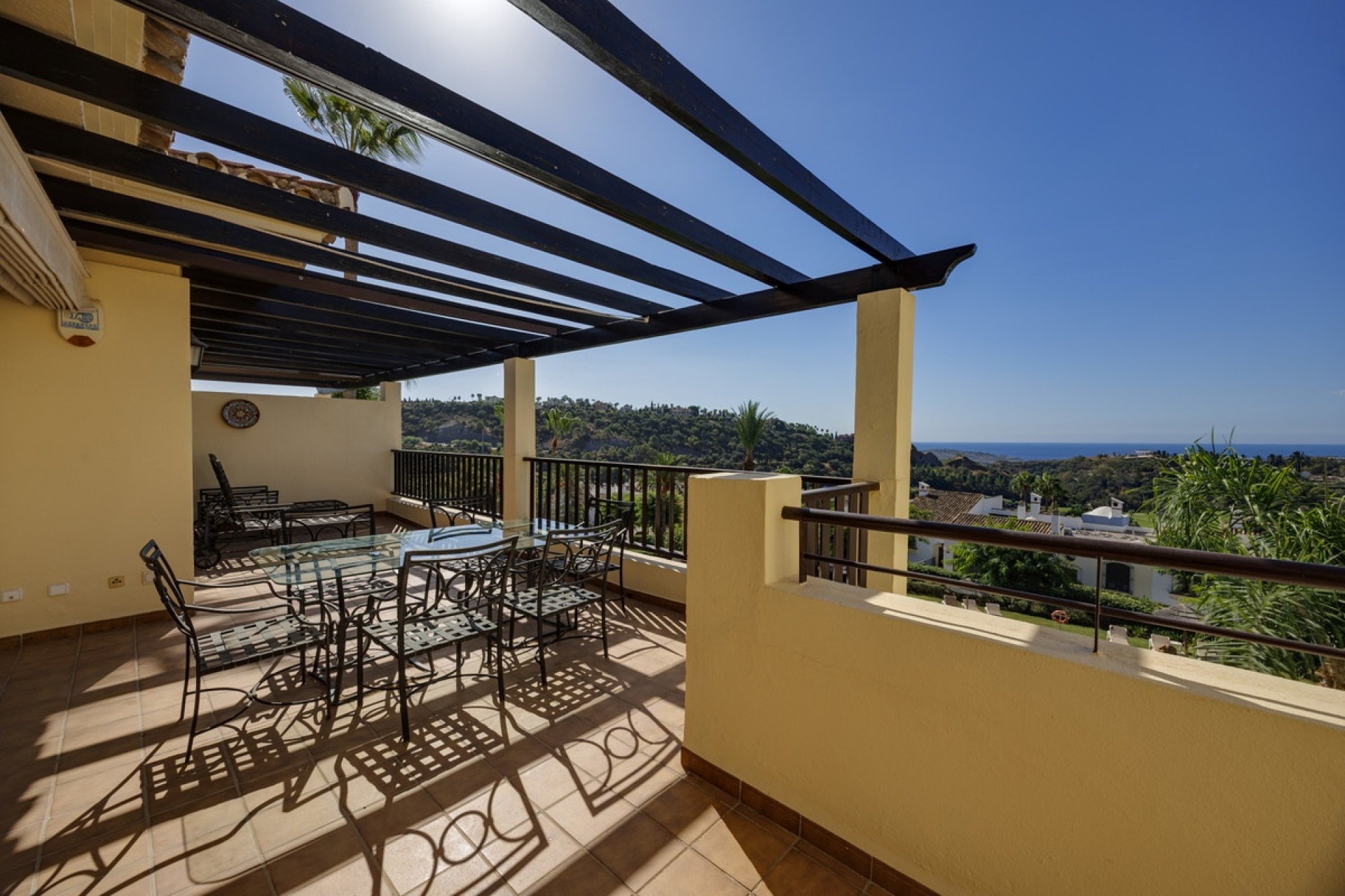Resale - apartment - Benahavís - Benahavís Centro