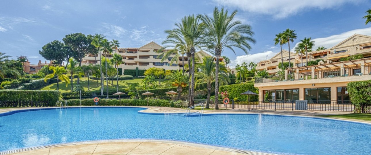 Resale - apartment - Benahavís - Benahavís Centro