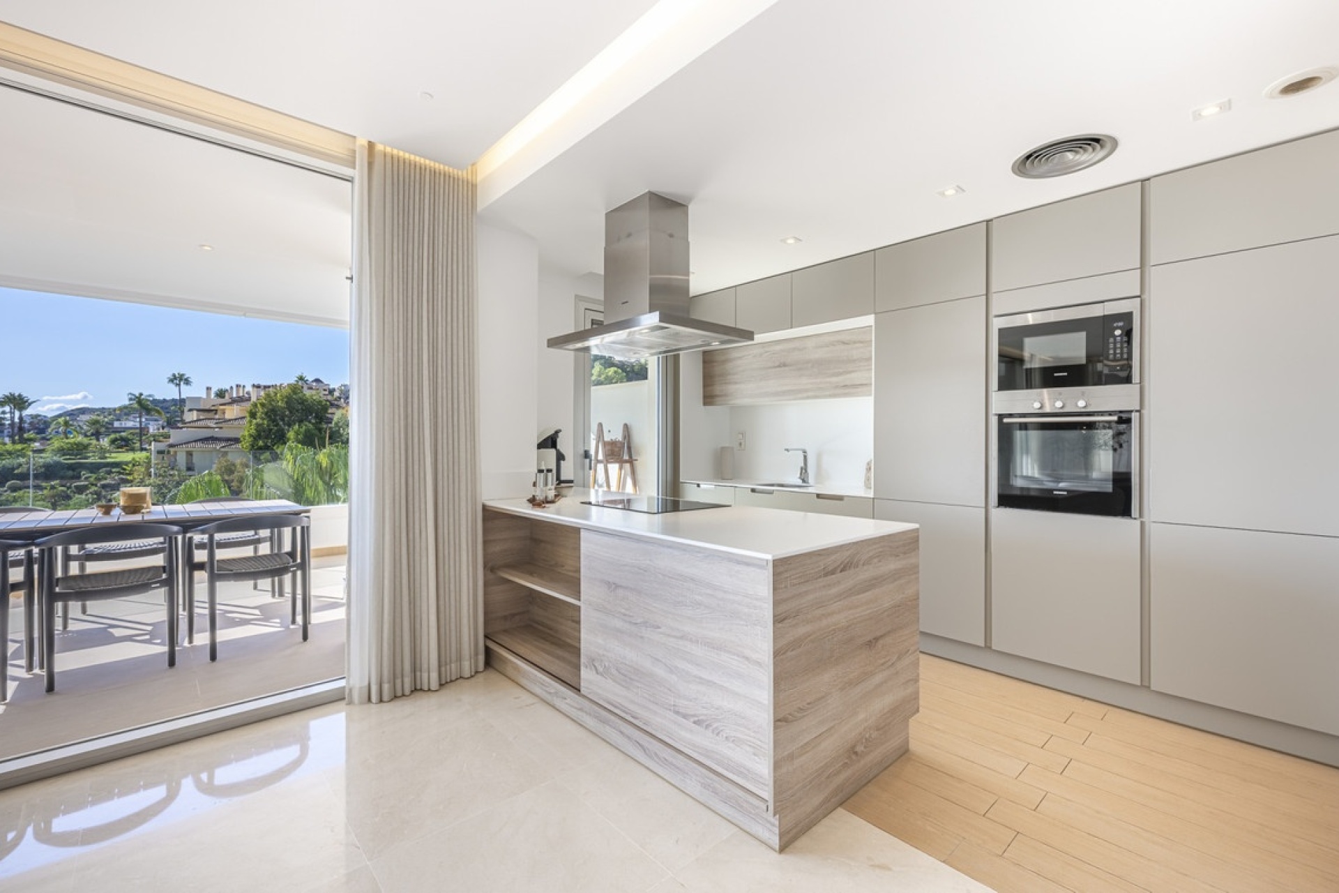 Resale - apartment - Benahavís - Benahavís Centro