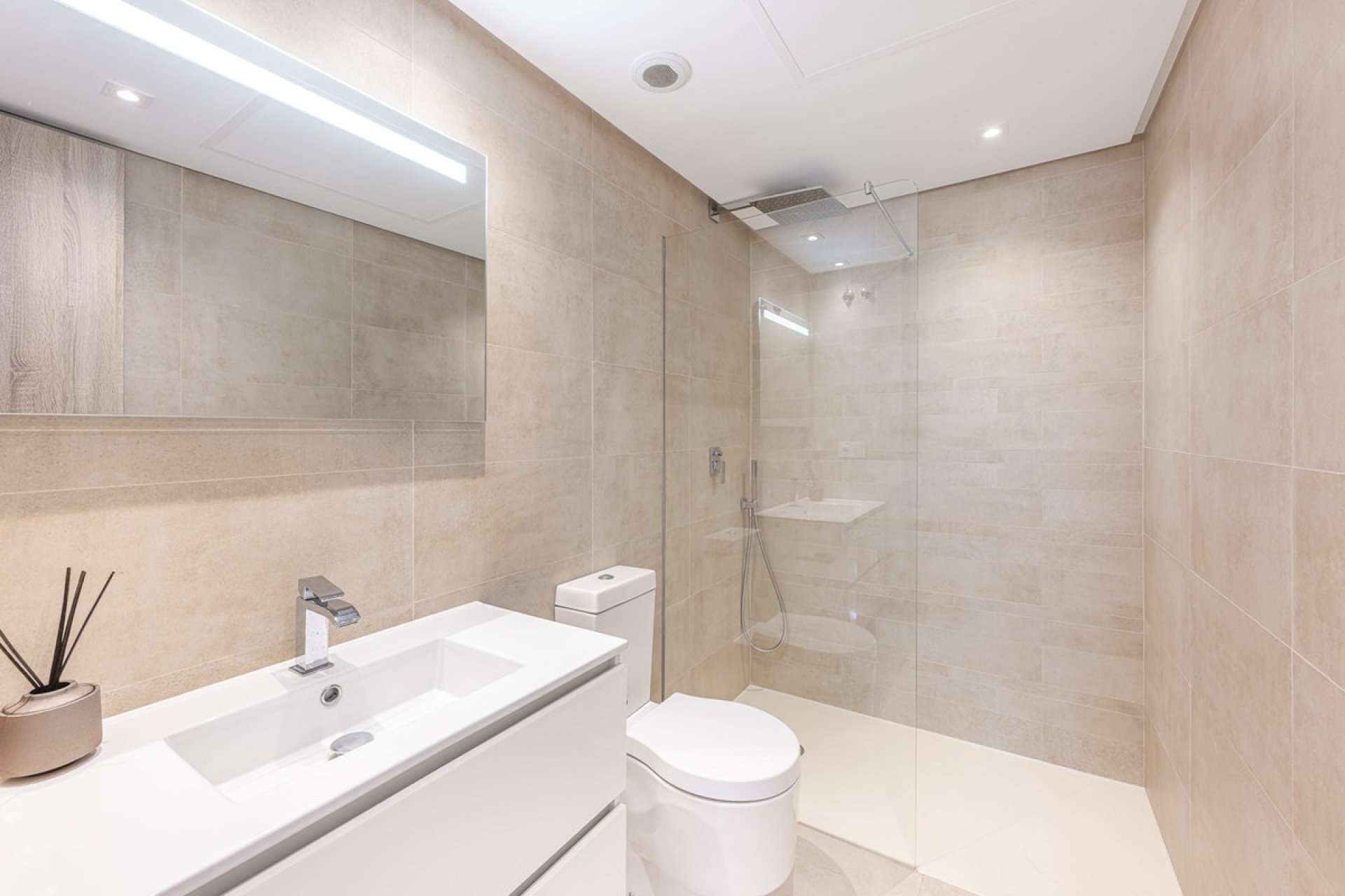 Resale - apartment - Benahavís - Benahavís Centro