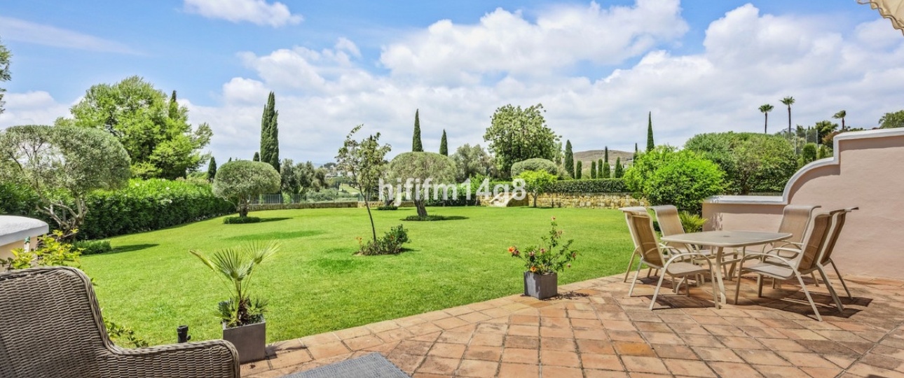 Resale - apartment - Benahavís - Benahavís Centro