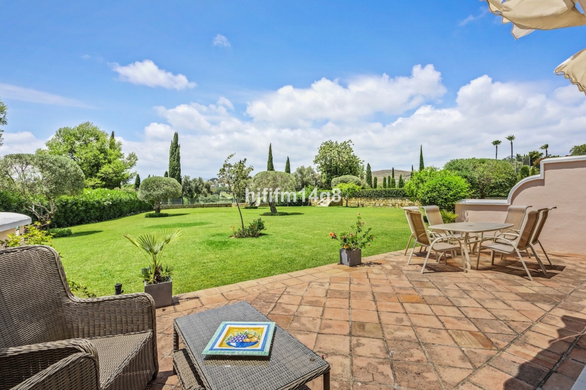 Resale - apartment - Benahavís - Benahavís Centro