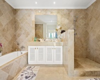Resale - apartment - Benahavís - Benahavís Centro