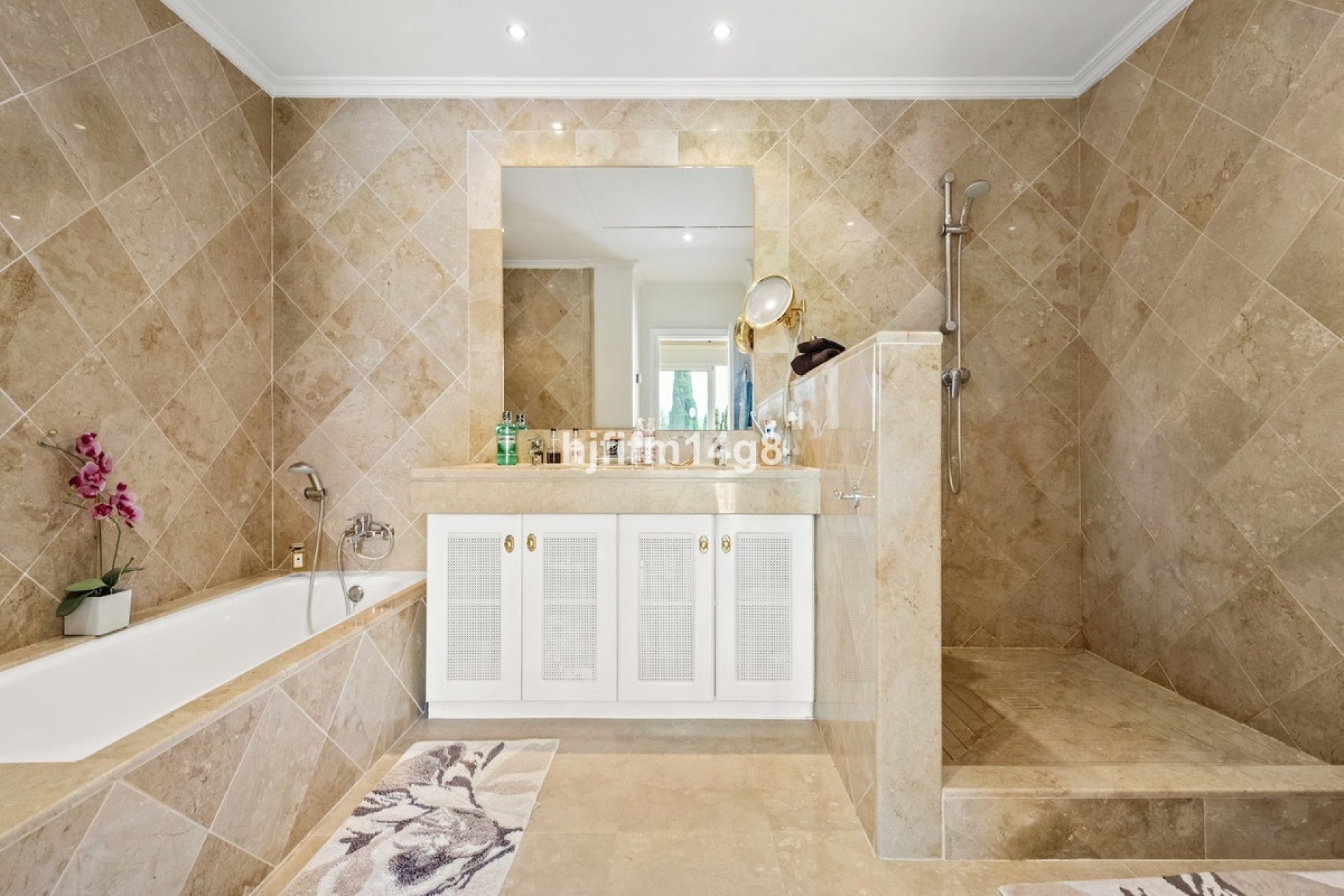 Resale - apartment - Benahavís - Benahavís Centro
