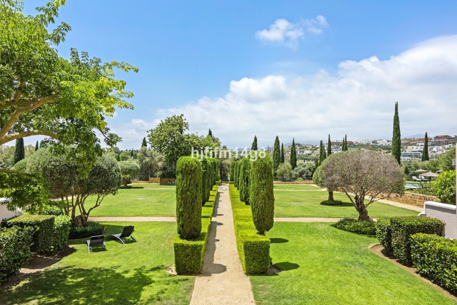 Resale - apartment - Benahavís - Benahavís Centro