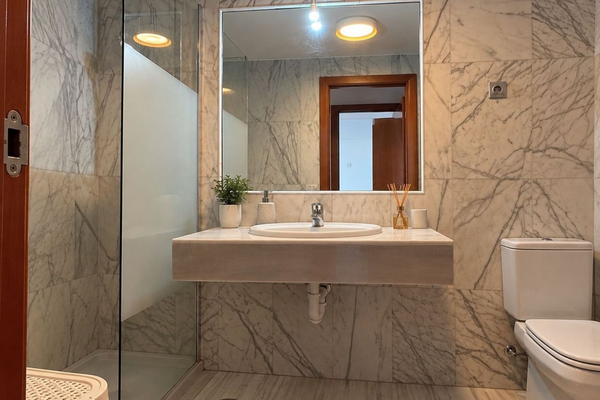 Resale - apartment - Benahavís - Benahavís Centro