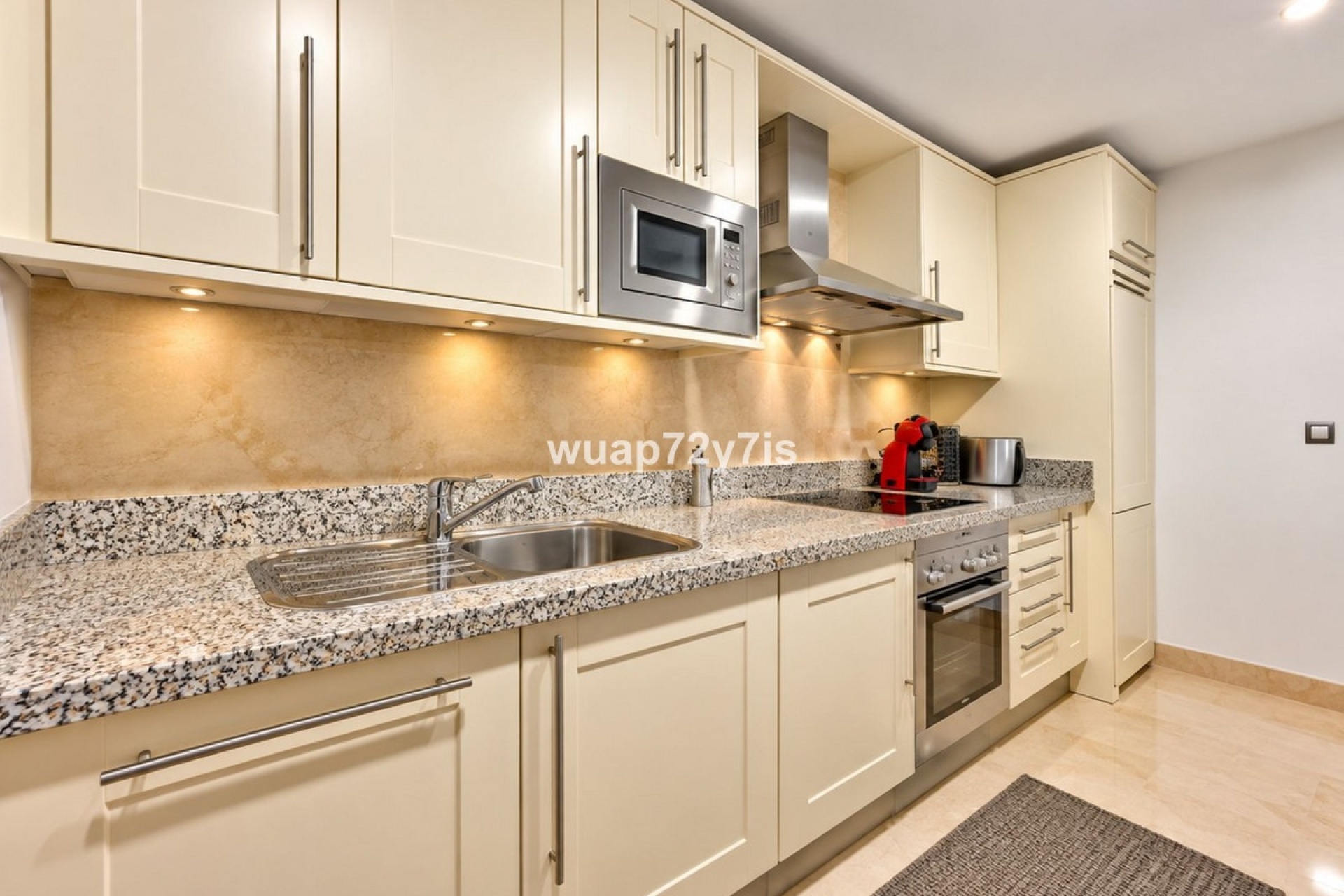 Resale - apartment - Benahavís - Benahavís Centro