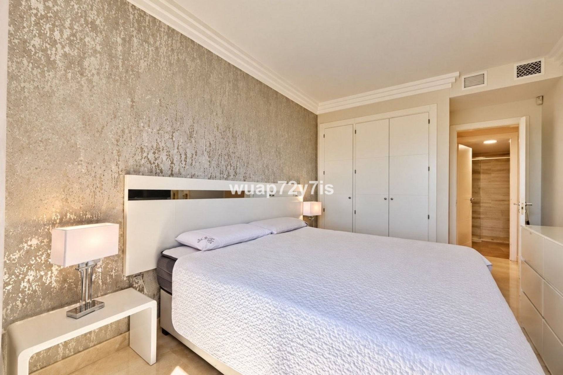 Resale - apartment - Benahavís - Benahavís Centro
