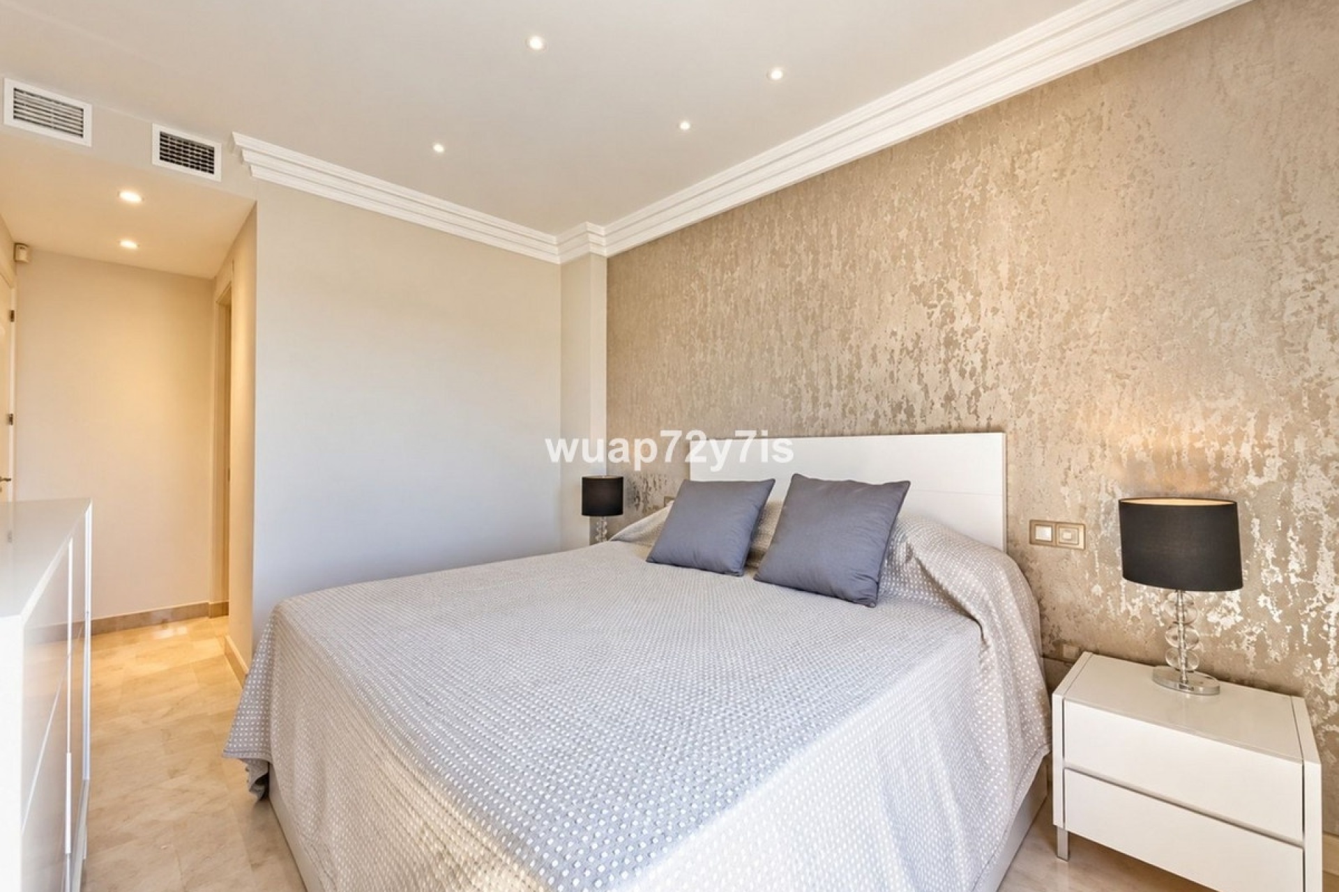 Resale - apartment - Benahavís - Benahavís Centro