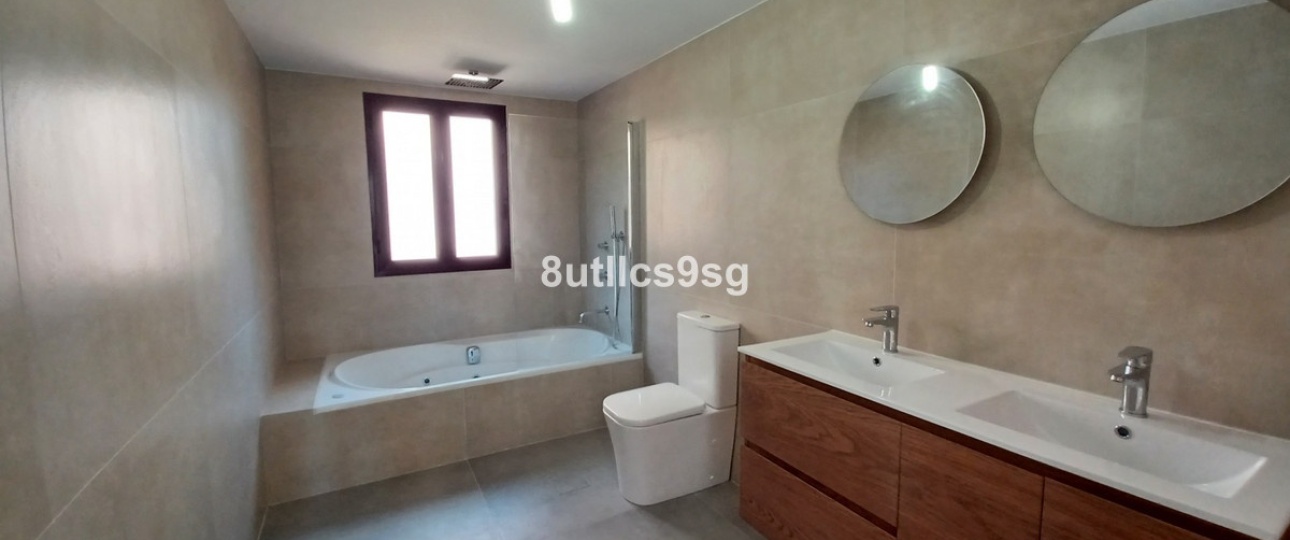 Resale - apartment - Benahavís - Benahavís Centro