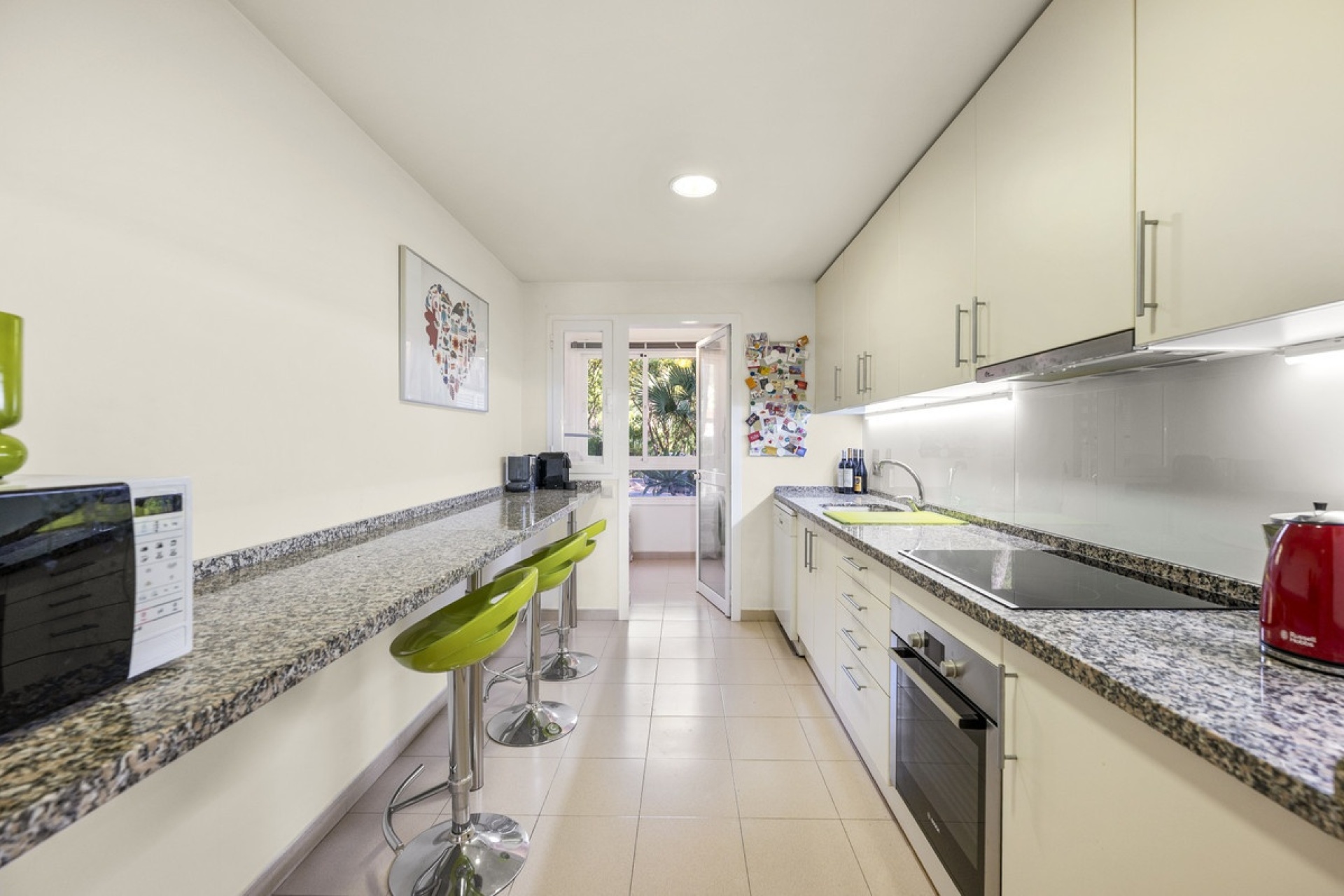 Resale - apartment - Benahavís - Benahavís Centro