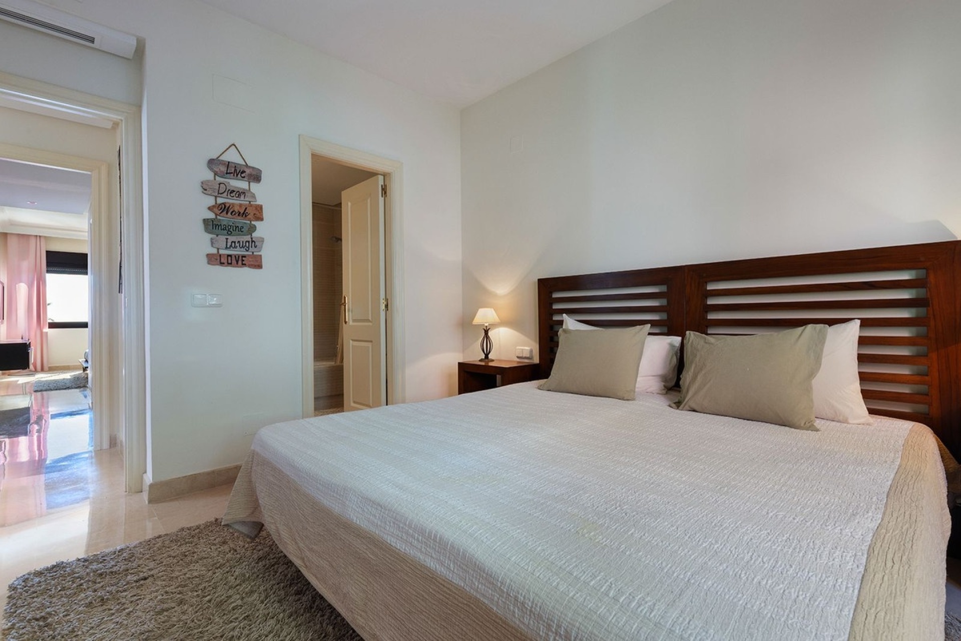 Resale - apartment - Benahavís - Benahavís Centro
