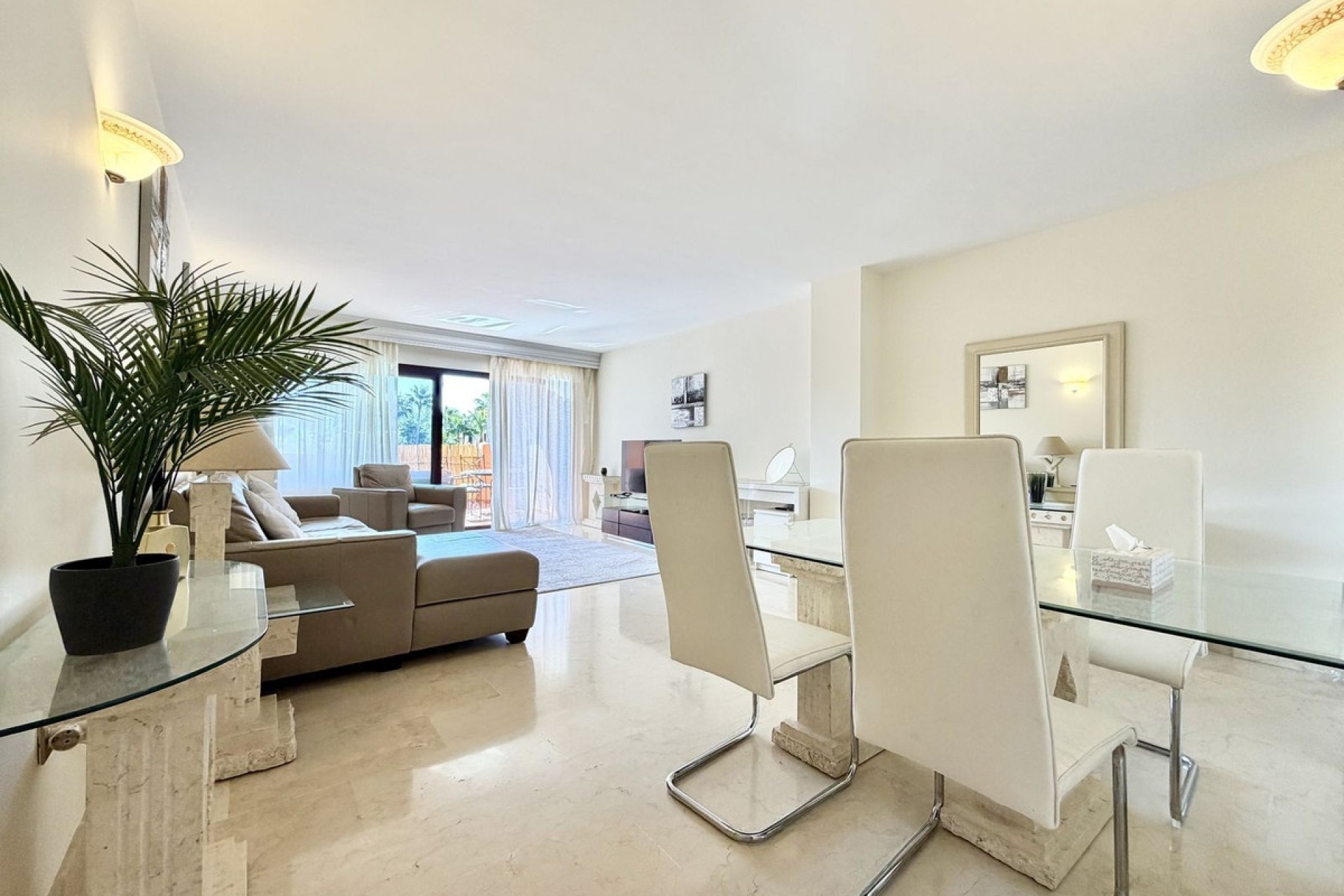 Resale - apartment - Benahavís - Benahavís Centro