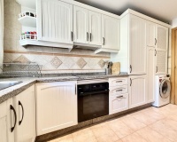 Resale - apartment - Benahavís - Benahavís Centro