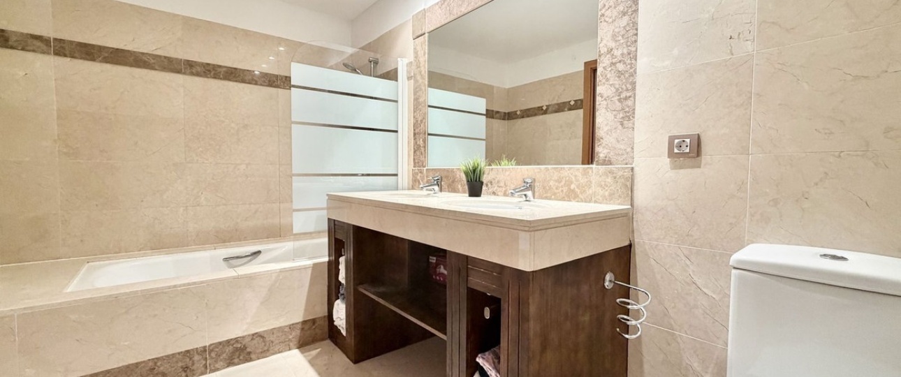 Resale - apartment - Benahavís - Benahavís Centro