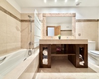 Resale - apartment - Benahavís - Benahavís Centro