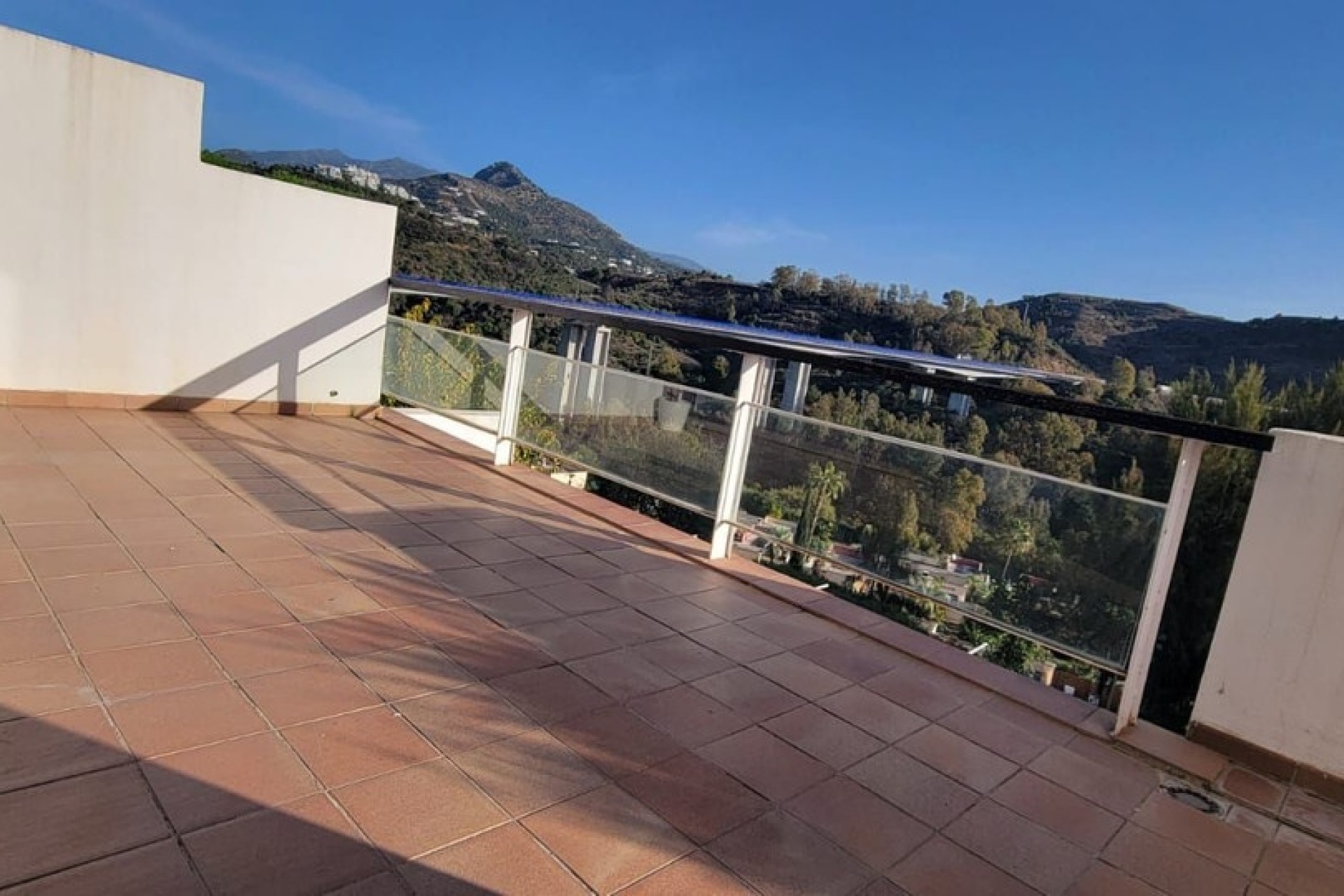 Resale - apartment - Benahavís - Benahavís Centro