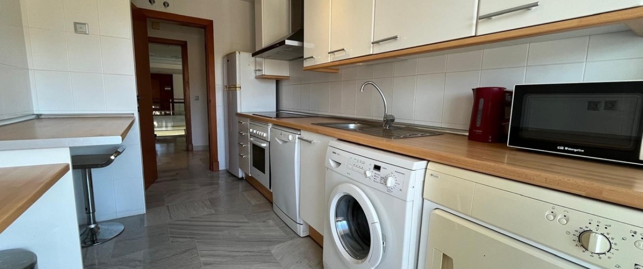 Resale - apartment - Benahavís - Benahavís Centro