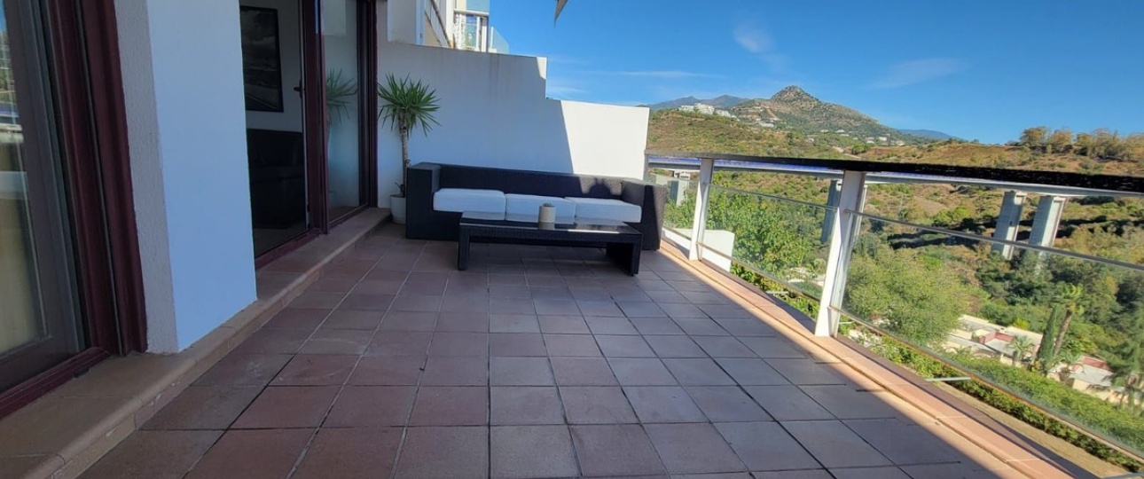 Resale - apartment - Benahavís - Benahavís Centro
