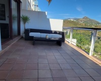 Resale - apartment - Benahavís - Benahavís Centro