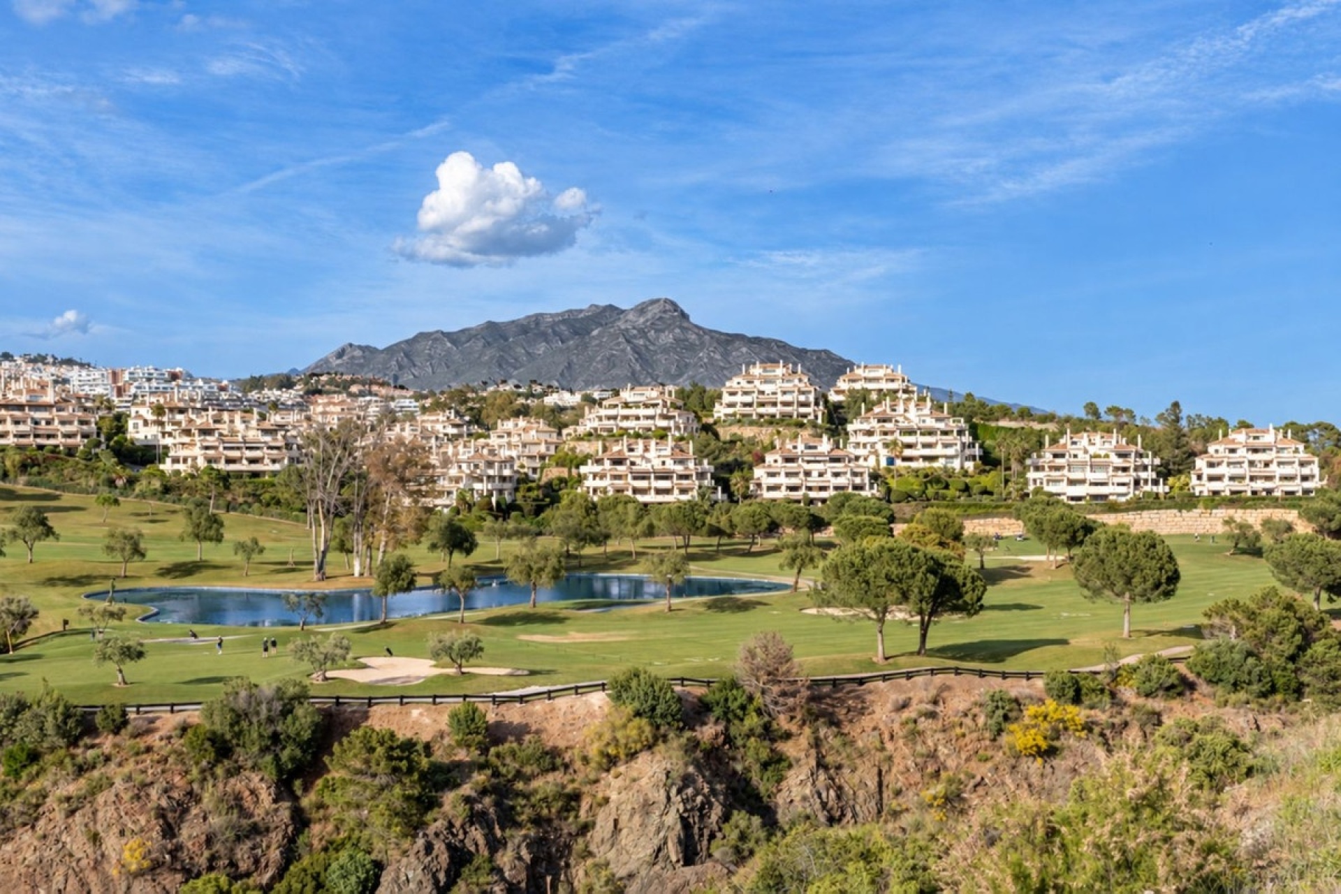 Resale - apartment - Benahavís - Benahavís Centro